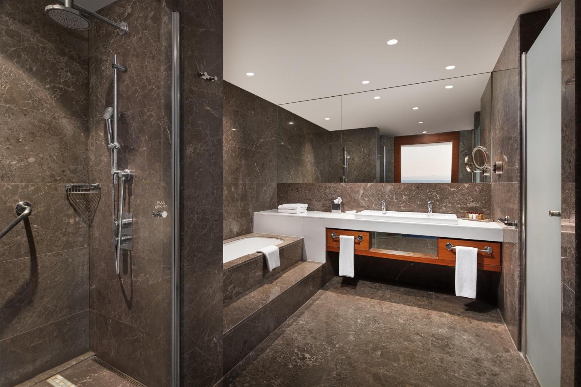 Sheraton Istanbul Atakoy Hotel Exterior foto Bathroom